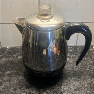 4-6 cup Farberware Superfast Stainless Steel percolator. Stainless exc condition
